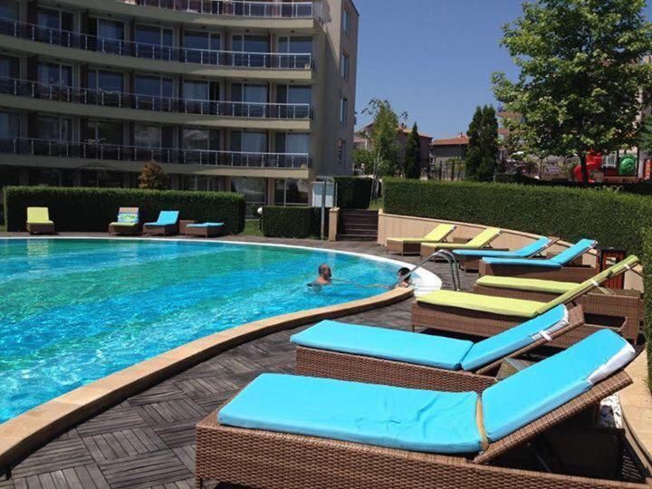 Apartments Del Sol - Sunny Island Complex Tsjernomorets Eksteriør bilde